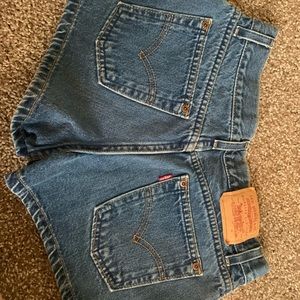 Levi shorts